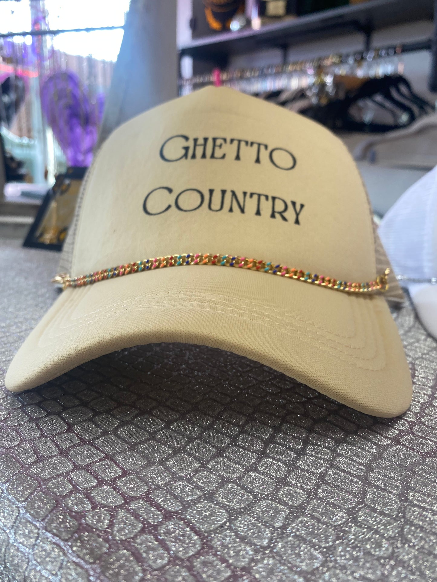 Trucker hat w/ Chain