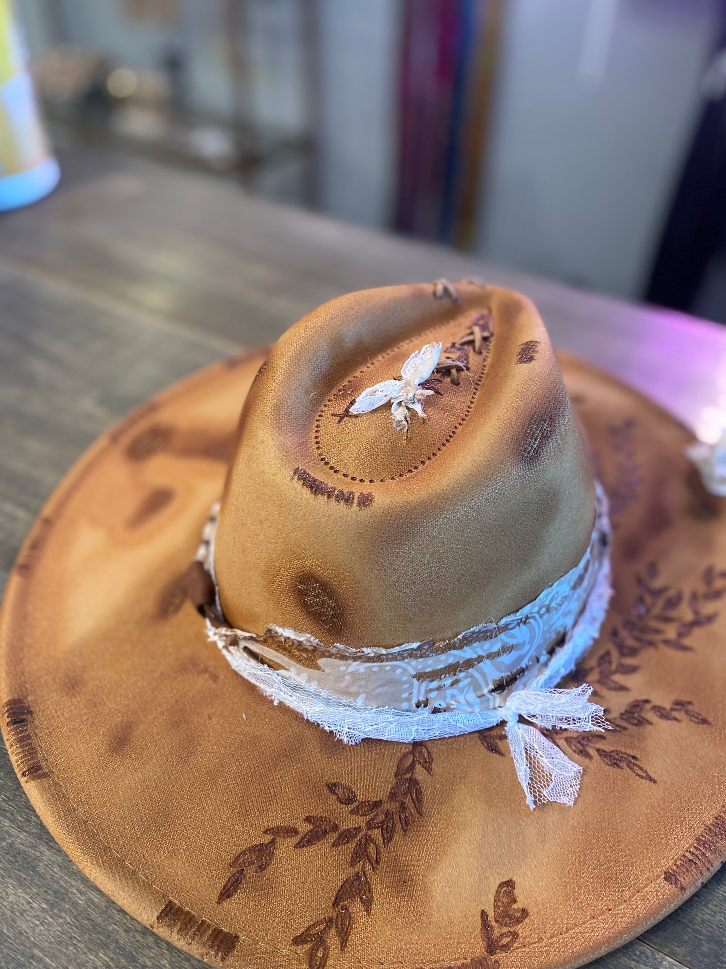Custom brim