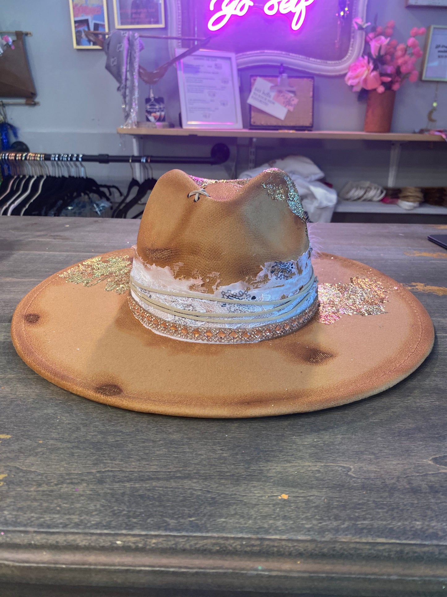 Custom Brim 1110