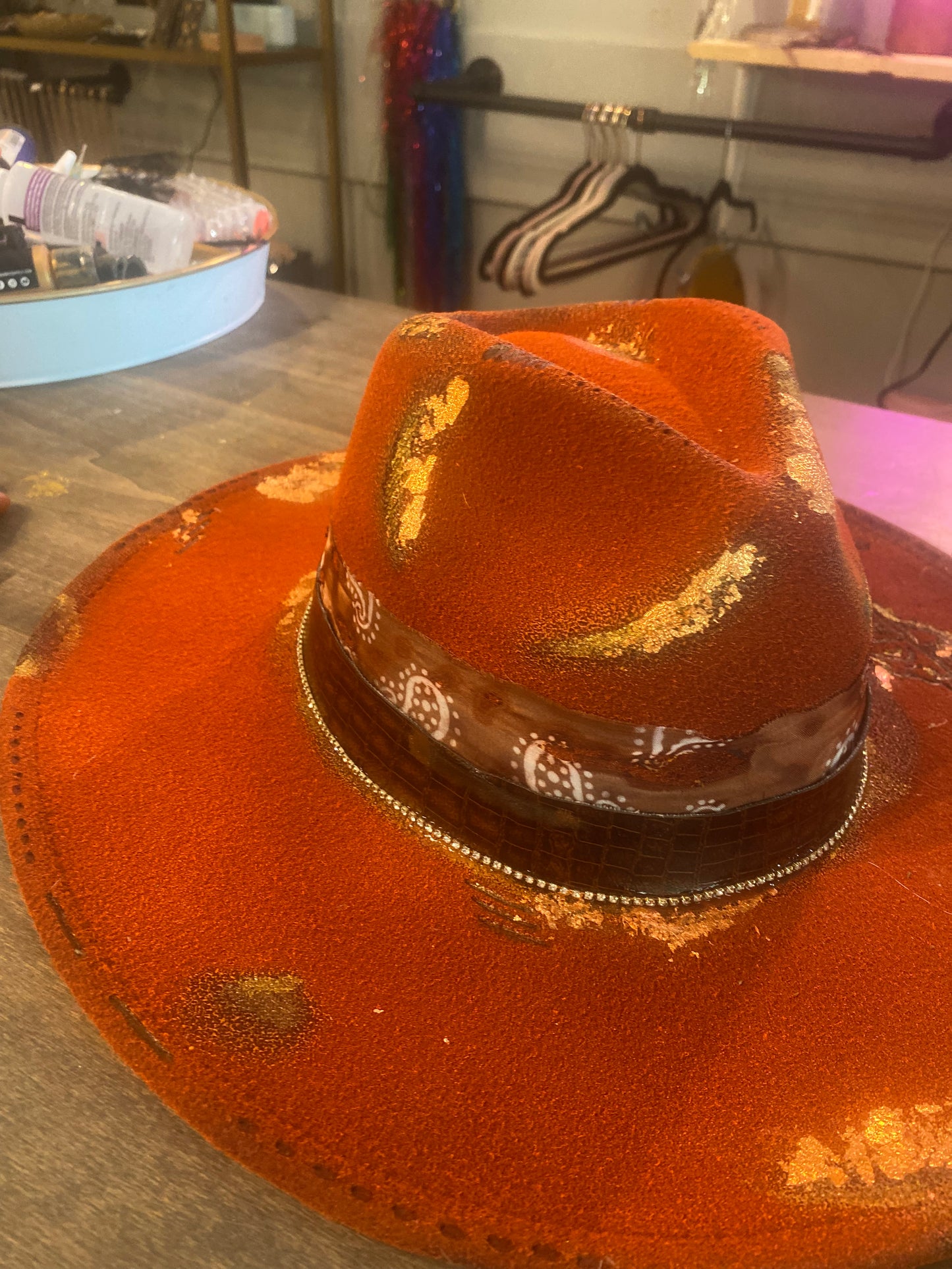 Custom Brim 987