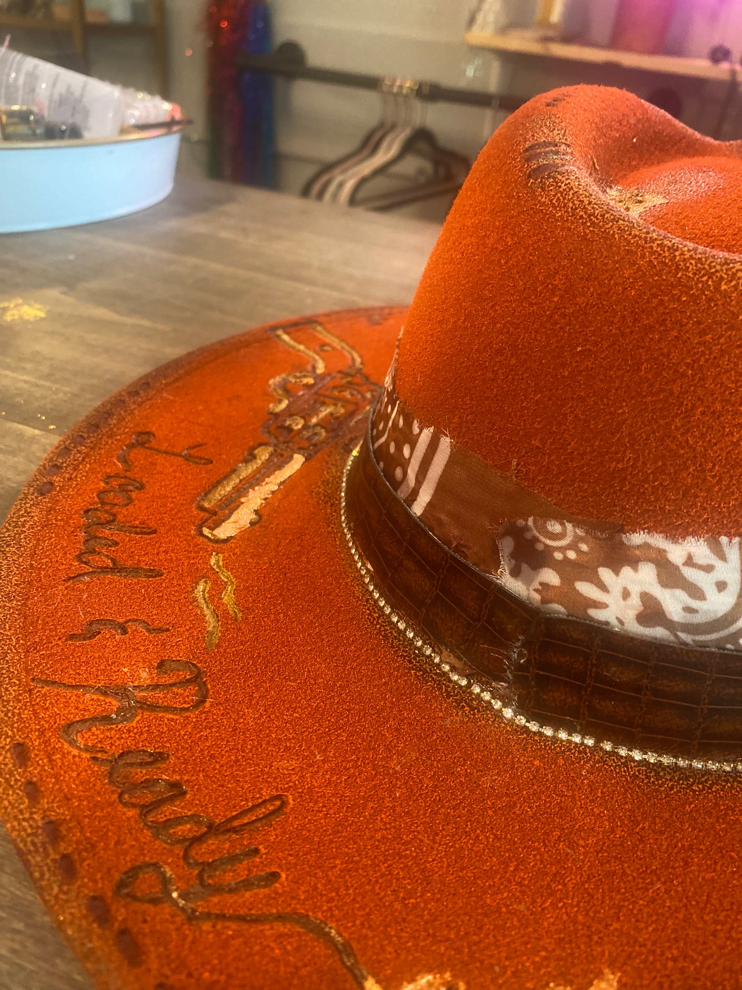 Custom Brim 987