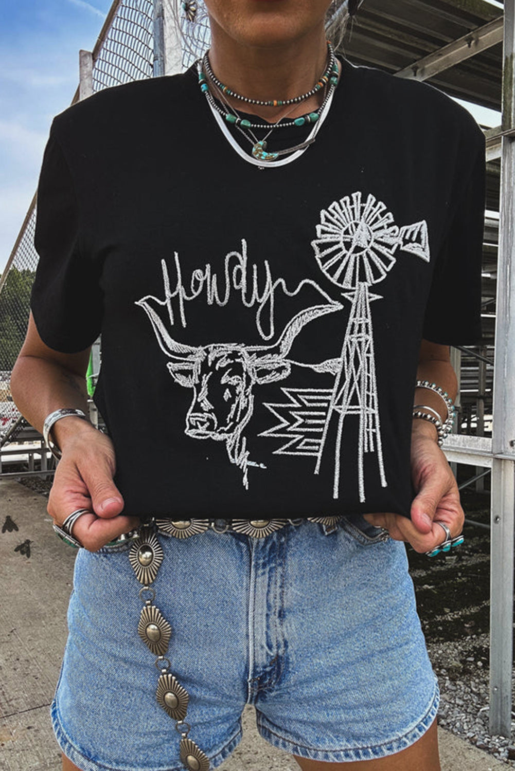 Black howdy