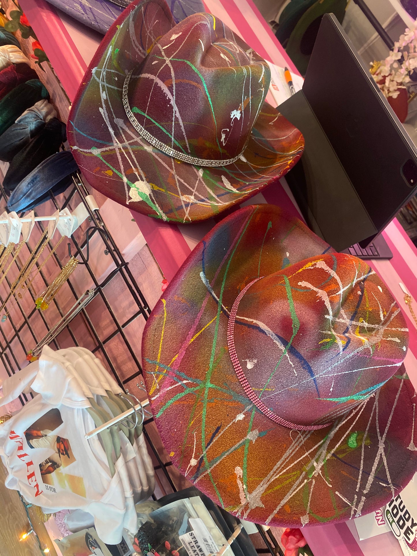 Custom Brim Living in the Edge