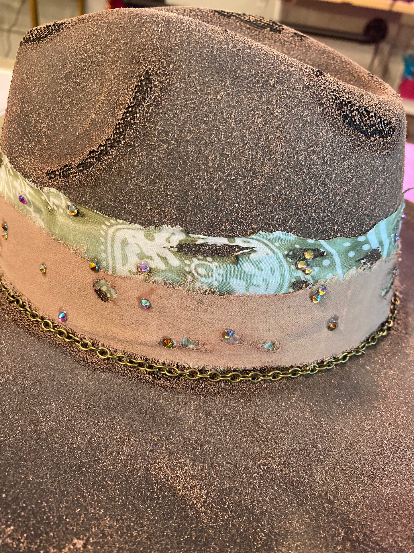 Custom Brim 7744