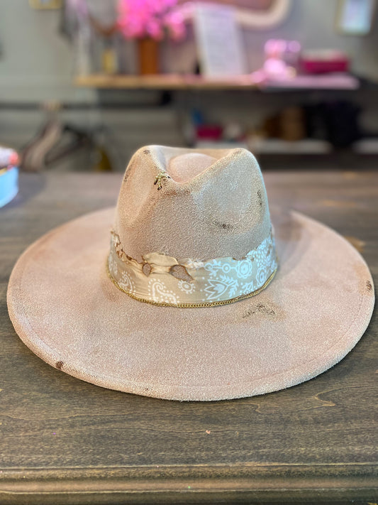 Custom Brim 765